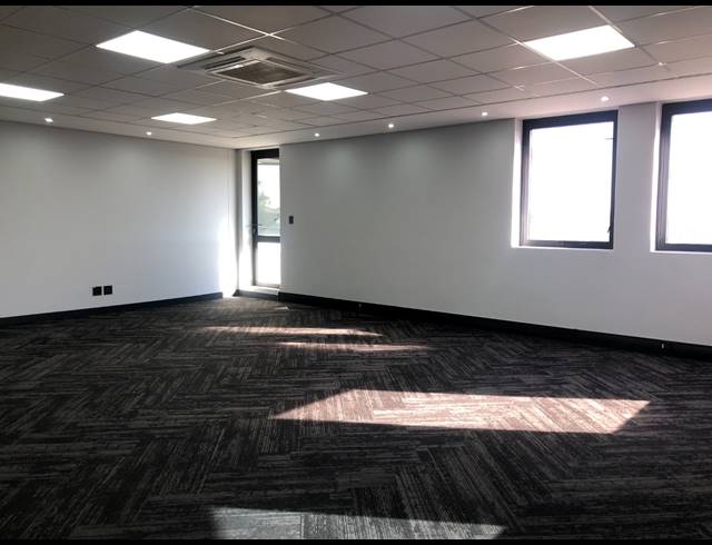 271M² RETAIL TO LET IN ROSEBANK